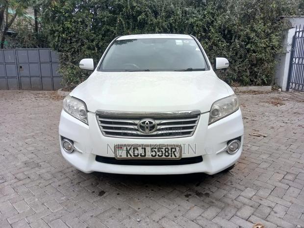 Toyota Vanguard 2009 Off white