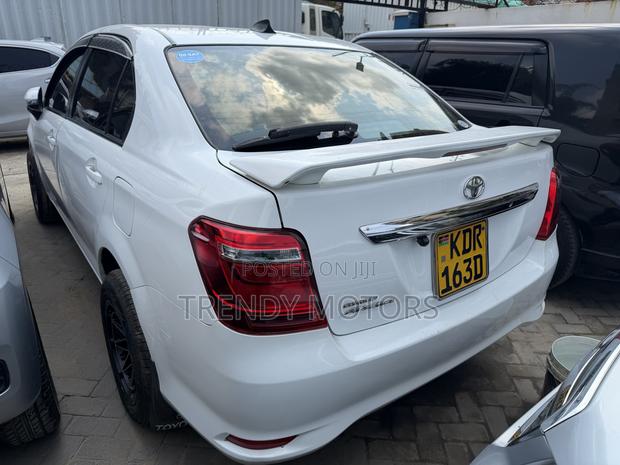 Toyota Axio 2017 White