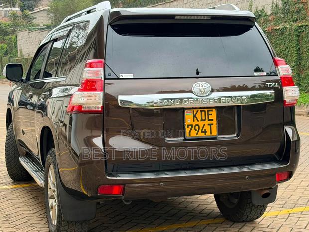Toyota Land Cruiser Prado 2.7 2017 Brown
