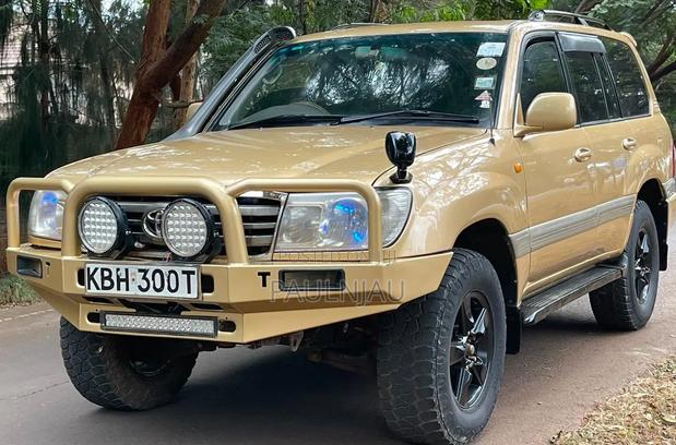 Toyota Land Cruiser Prado 2003 Gold