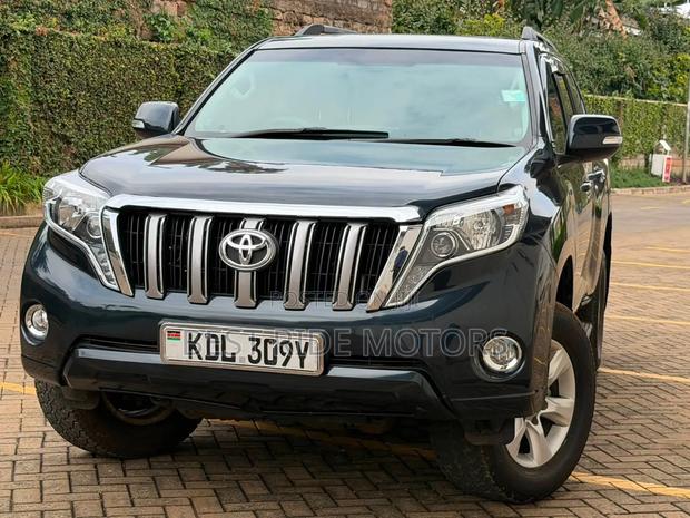 Toyota Land Cruiser Prado 3.0 TD 2011 Gray