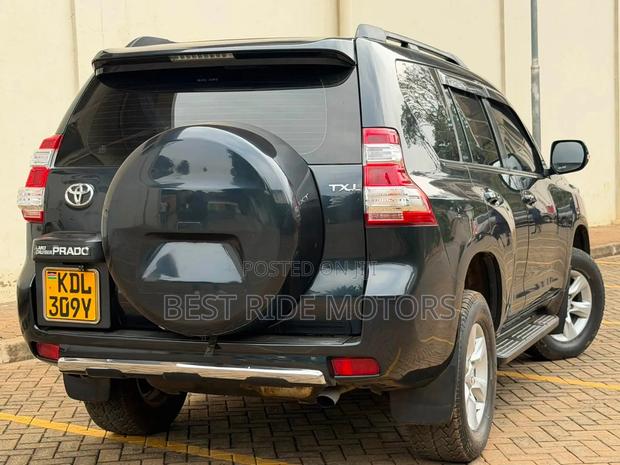 Toyota Land Cruiser Prado 3.0 TD 2011 Gray