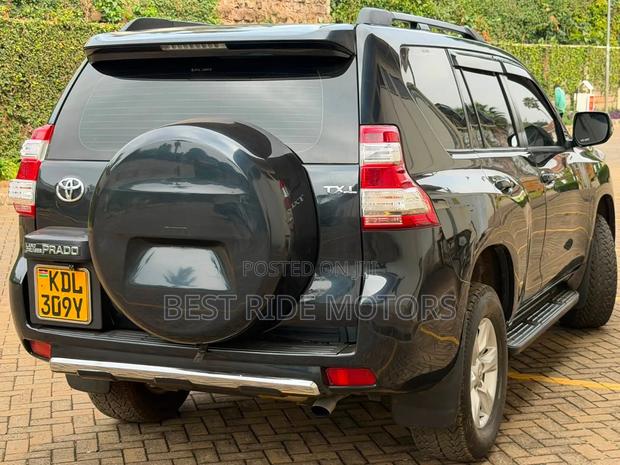 Toyota Land Cruiser Prado 3.0 TD 2011 Gray
