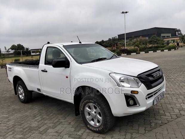 Isuzu D-MAX 2023 Pearl
