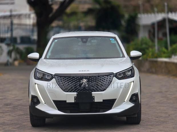 Peugeot 2008 2021 White