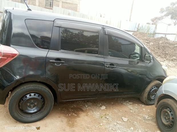 Toyota Ractis 2012 Black
