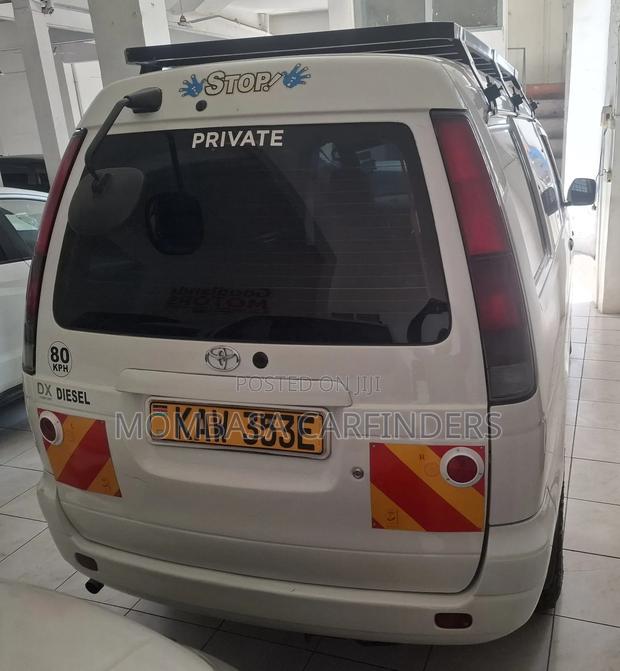 Toyota TownAce 1999 White