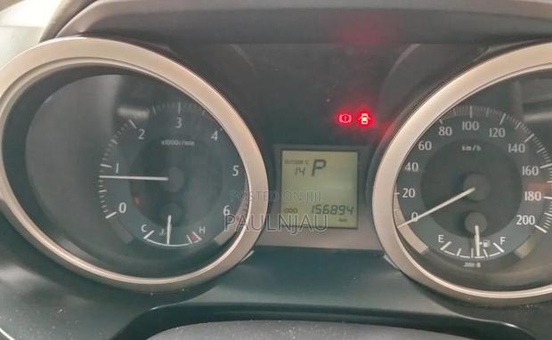 Toyota Land Cruiser Prado 2013