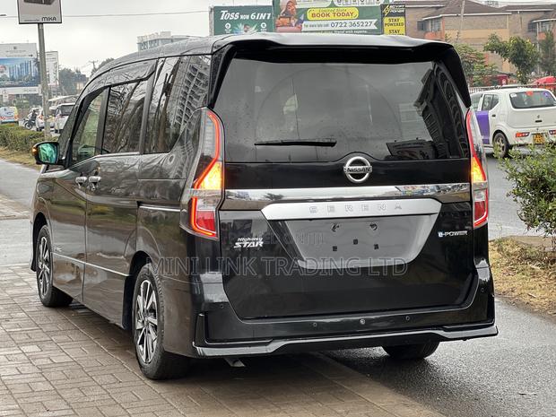 Nissan Serena 2021 Black