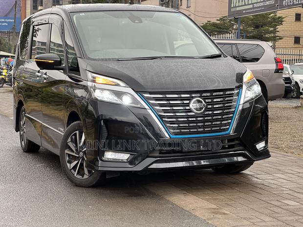 Nissan Serena 2021 Black