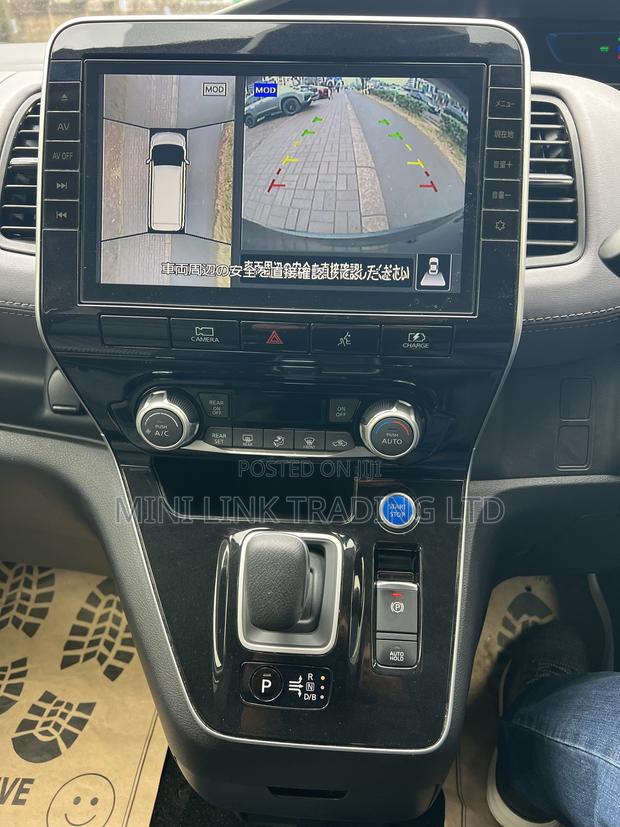 Nissan Serena 2021 Black