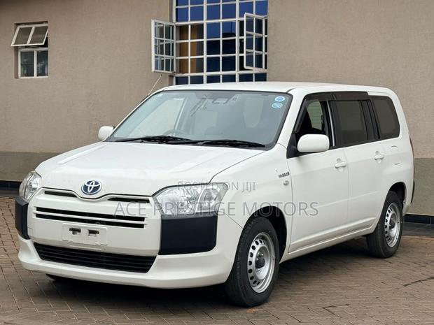 Toyota Succeed 2019 White