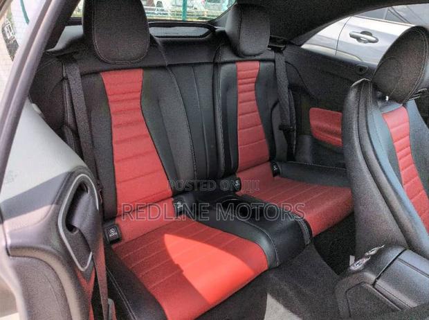 Mercedes-Benz E200 2019 Off white