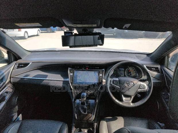 Toyota Harrier 2.0 2019 Silver