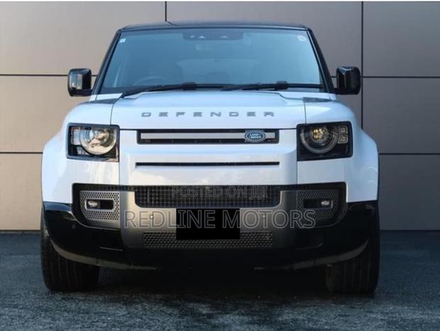 Land Rover Defender S 2021 White
