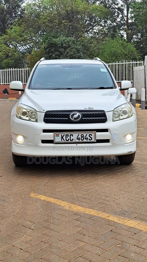 Toyota RAV4 2008 White