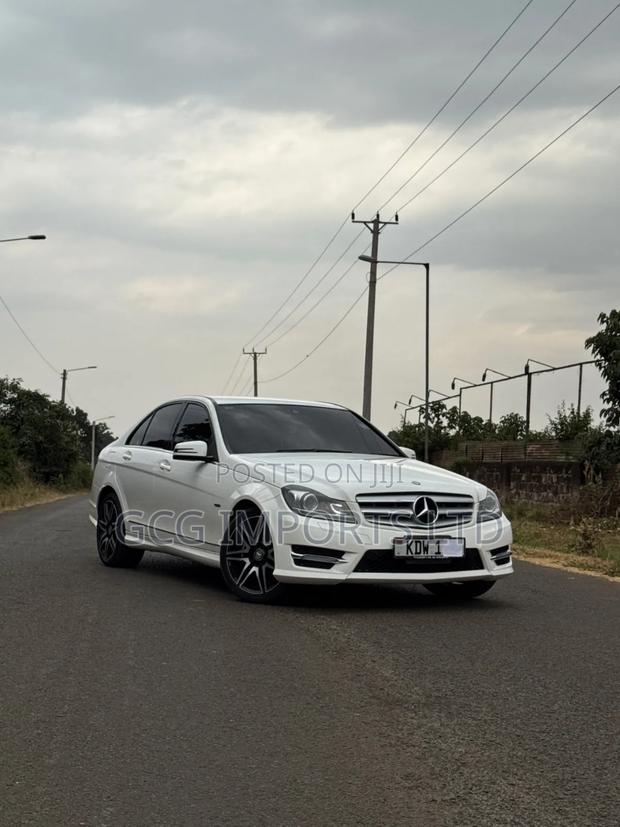 Mercedes-Benz C200 2012 White