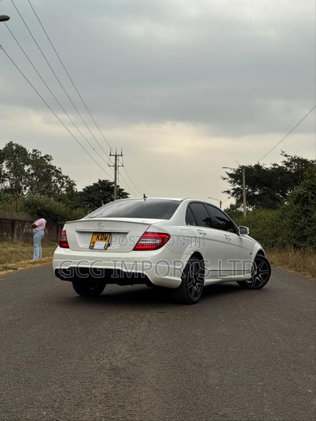 Mercedes-Benz C200 2012 White