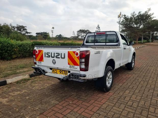 Isuzu D-MAX 2017 Off white