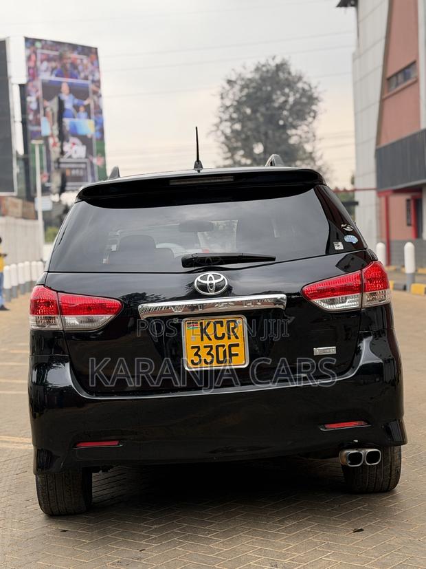Toyota Wish 2011 Black