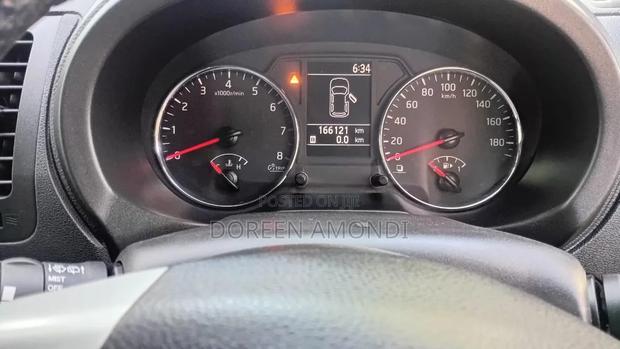 Nissan X-Trail 2011 Silver