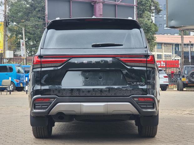 Lexus LX 600 2023 Black