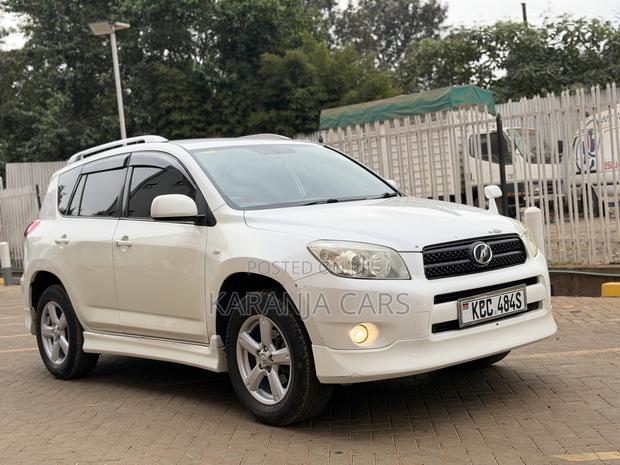 Toyota RAV4 2.4 2008 White