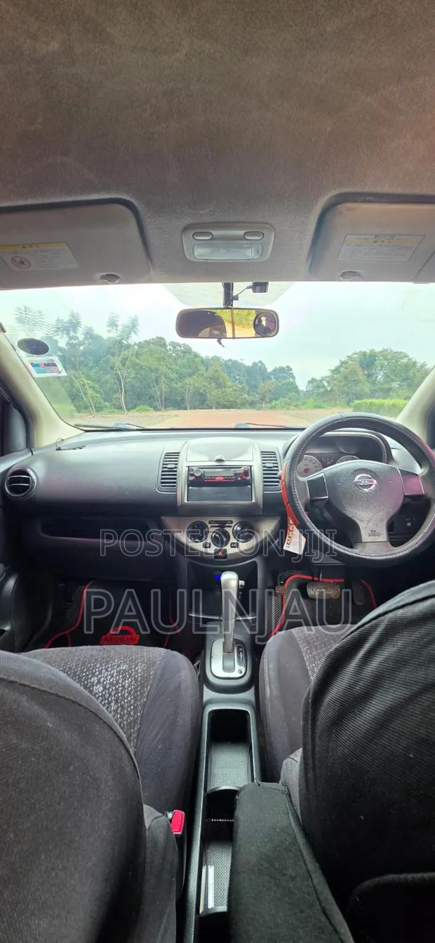 Nissan Note 2011 Silver
