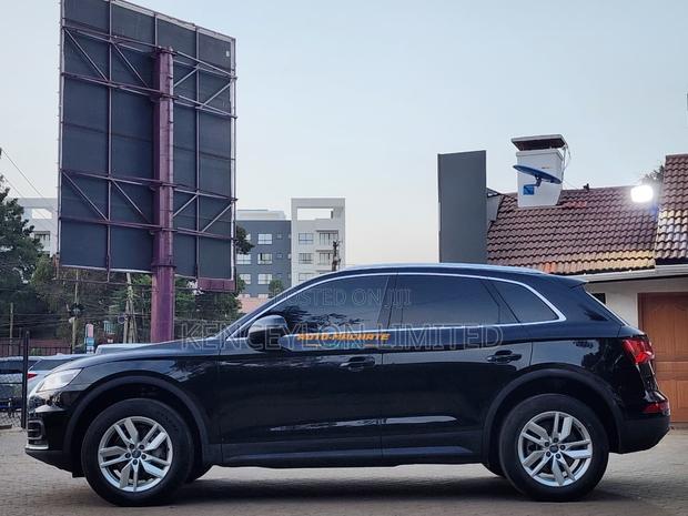 Audi Q5 2.0T Premium AWD quattro 2018 Black