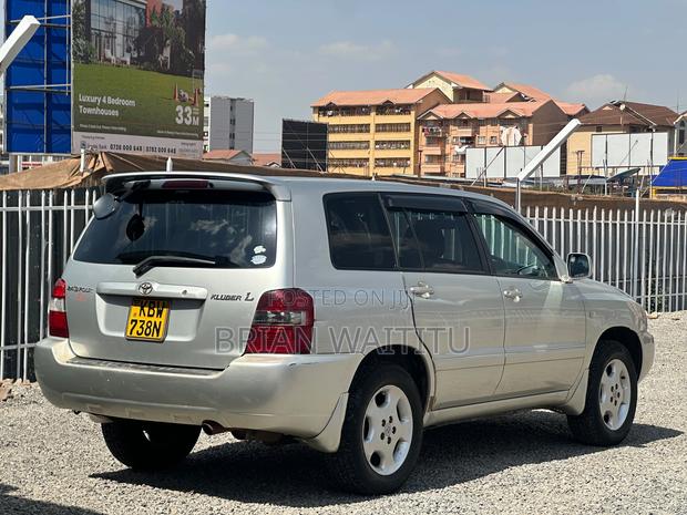 Toyota Kluger 2006 Silver