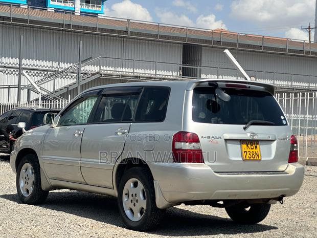 Toyota Kluger 2006 Silver