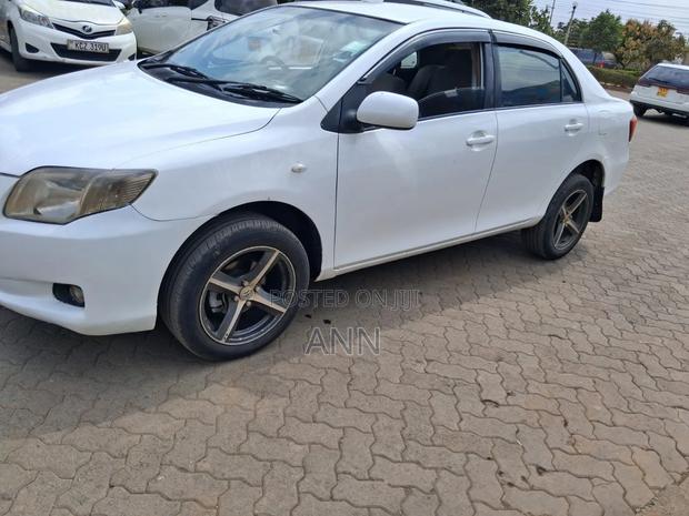 Toyota Axio 2007 White