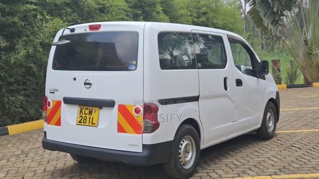 Nissan NP200 2012 White