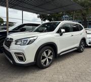 Subaru Forester Premium AWD 2019 White for sale