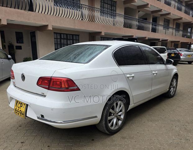 Volkswagen Passat 2011