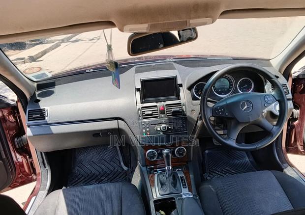 Mercedes-Benz C200 2009 Burgundy