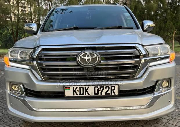Toyota Land Cruiser 2014