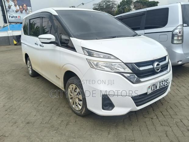 Nissan Serena 2019 White