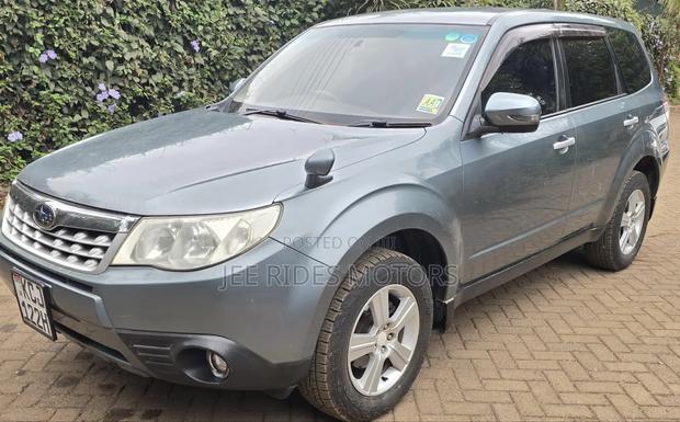 Subaru Forester 2010 Green