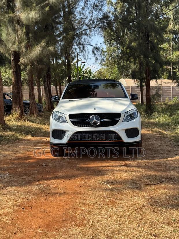 Mercedes-Benz GLE-Class 2018 White