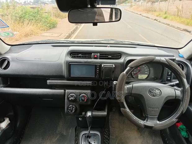 Toyota Noah 2015 White