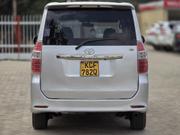 Toyota Noah 2009 Silver for sale