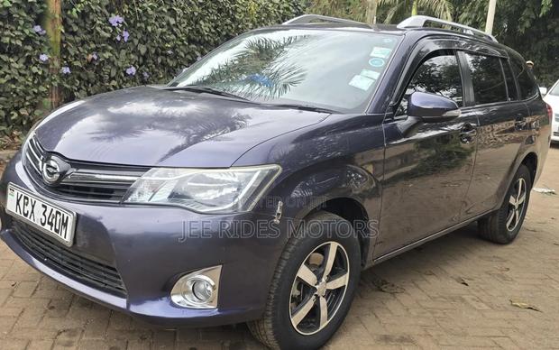 Toyota Corolla Fielder 2012 Gray