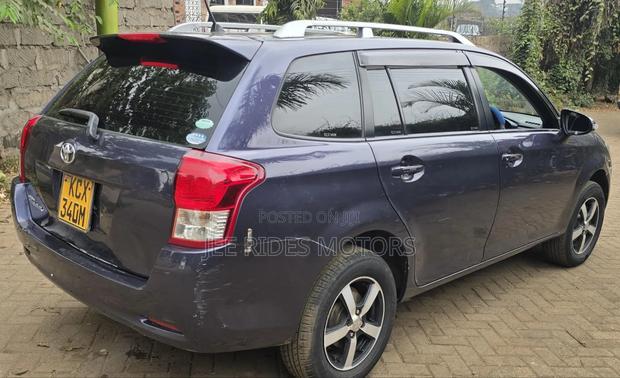 Toyota Corolla Fielder 2012 Gray
