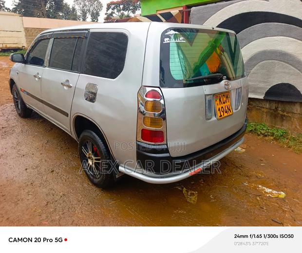 Toyota Succeed 2010 Silver