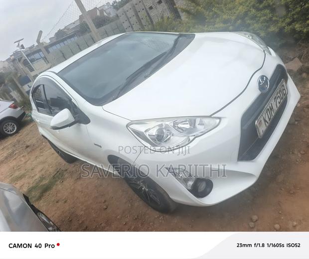 Toyota Aqua 2016 White