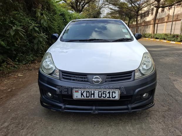 Nissan Advan 2014 White