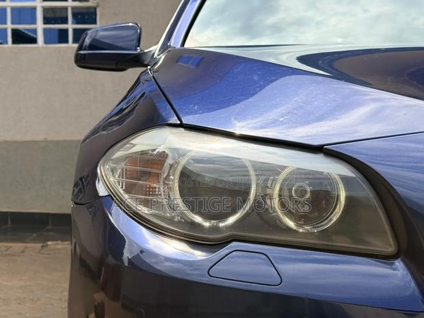 BMW 520i 2010 Blue