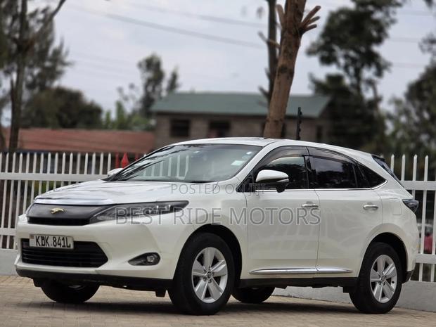 Toyota Harrier 2016 Off white
