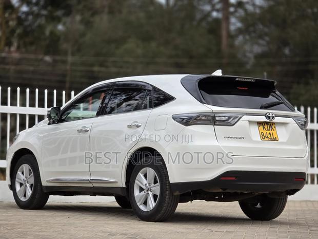 Toyota Harrier 2016 Off white